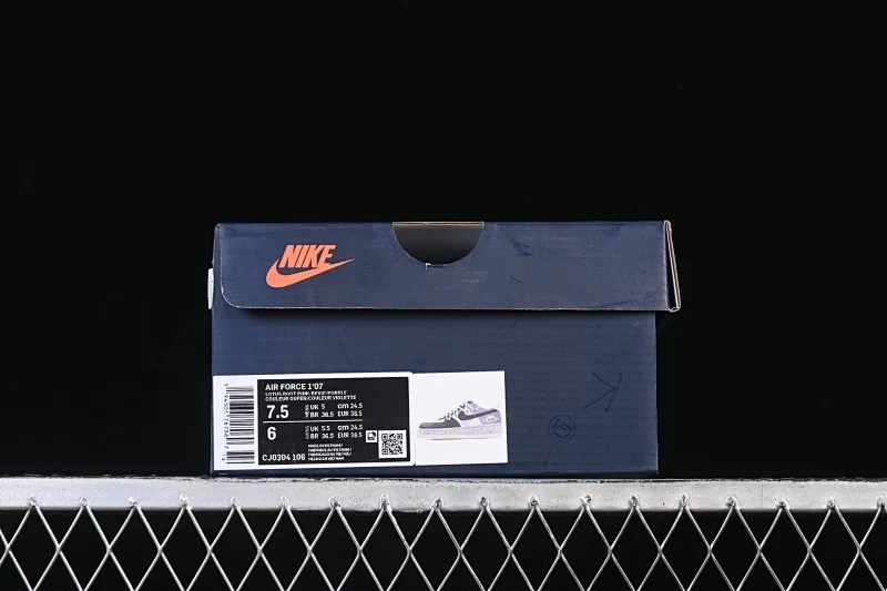 All categories Nk Air Force 1 Air Force series Nk Air Force 1 Low Air Force low-top Nike Air Force 1'07 Low "Pixel Cloud Tracking" Hand-painted graffiti Pixel cloud tracking Air Force 1 low-top casual sports sneakers CJ0304-106